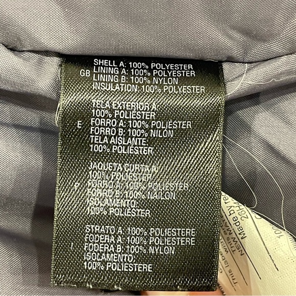 The North Face Purple Jacket For Girl - Picture 11 of 12